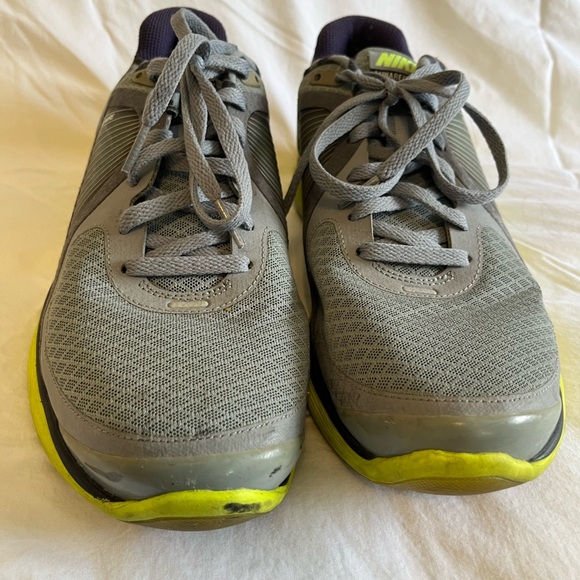 👟💕Nike “fly wire” smears in black, grey and green size 9 - Picture 3 of 10